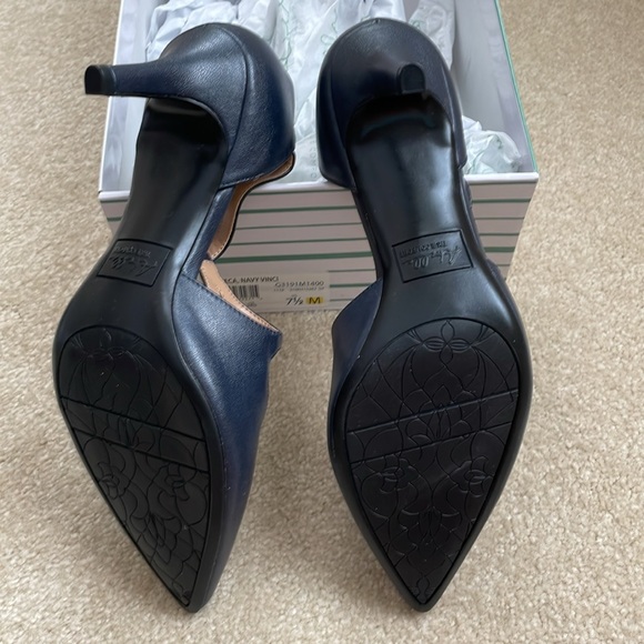 Shoes - Picture 3 of 3